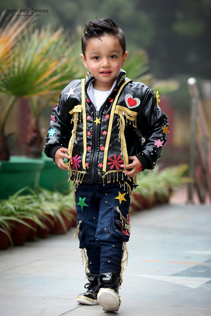 Fashion show dresses for boy best sale