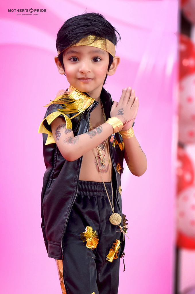 Fashion Show Mothers Pride